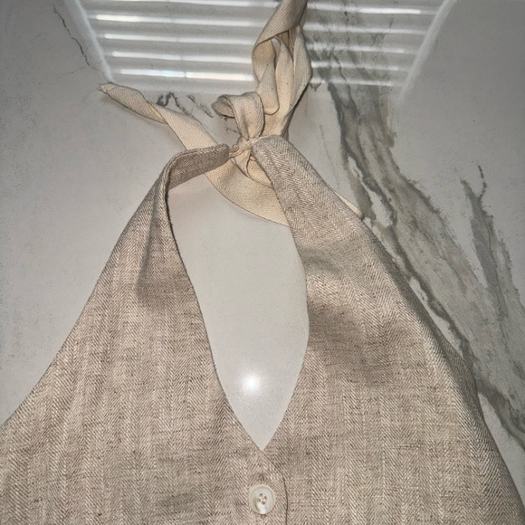 Source unknown set in medium worn once for a photo shoot - Picture 4 of 8